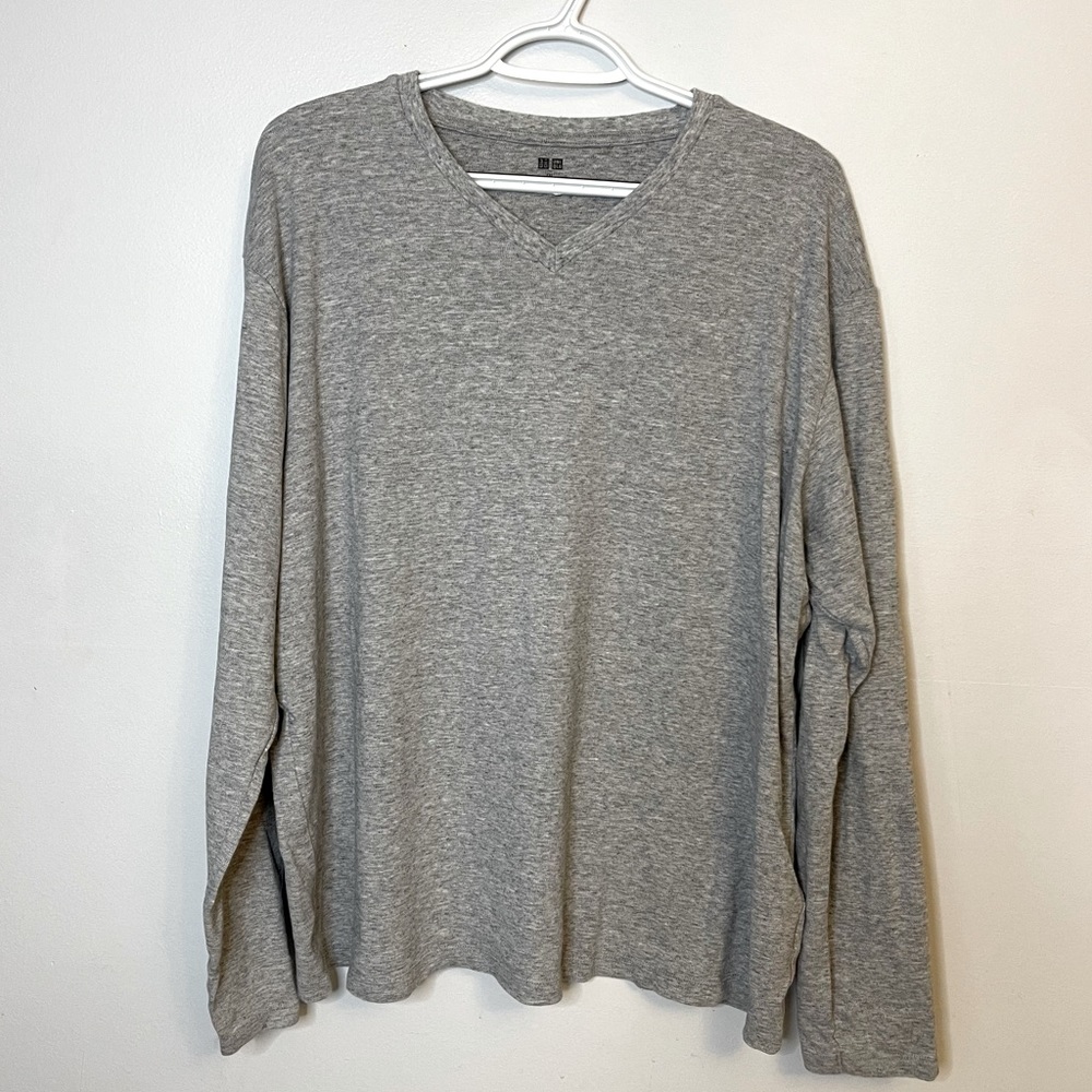 Men’s XXL Long Sleeve V-Neck Sweater